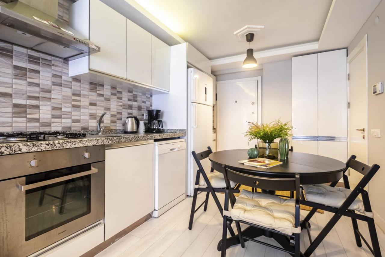 Comfy Flat 650 M To Galata Tower Appartamento Provincia di Provincia di Istanbul Esterno foto